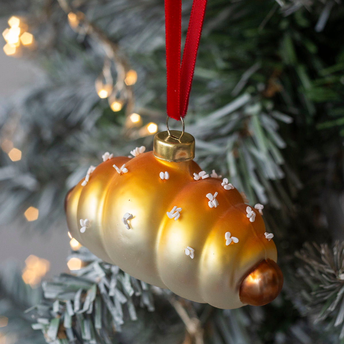 GLASS DECORATION: Sausage Bun