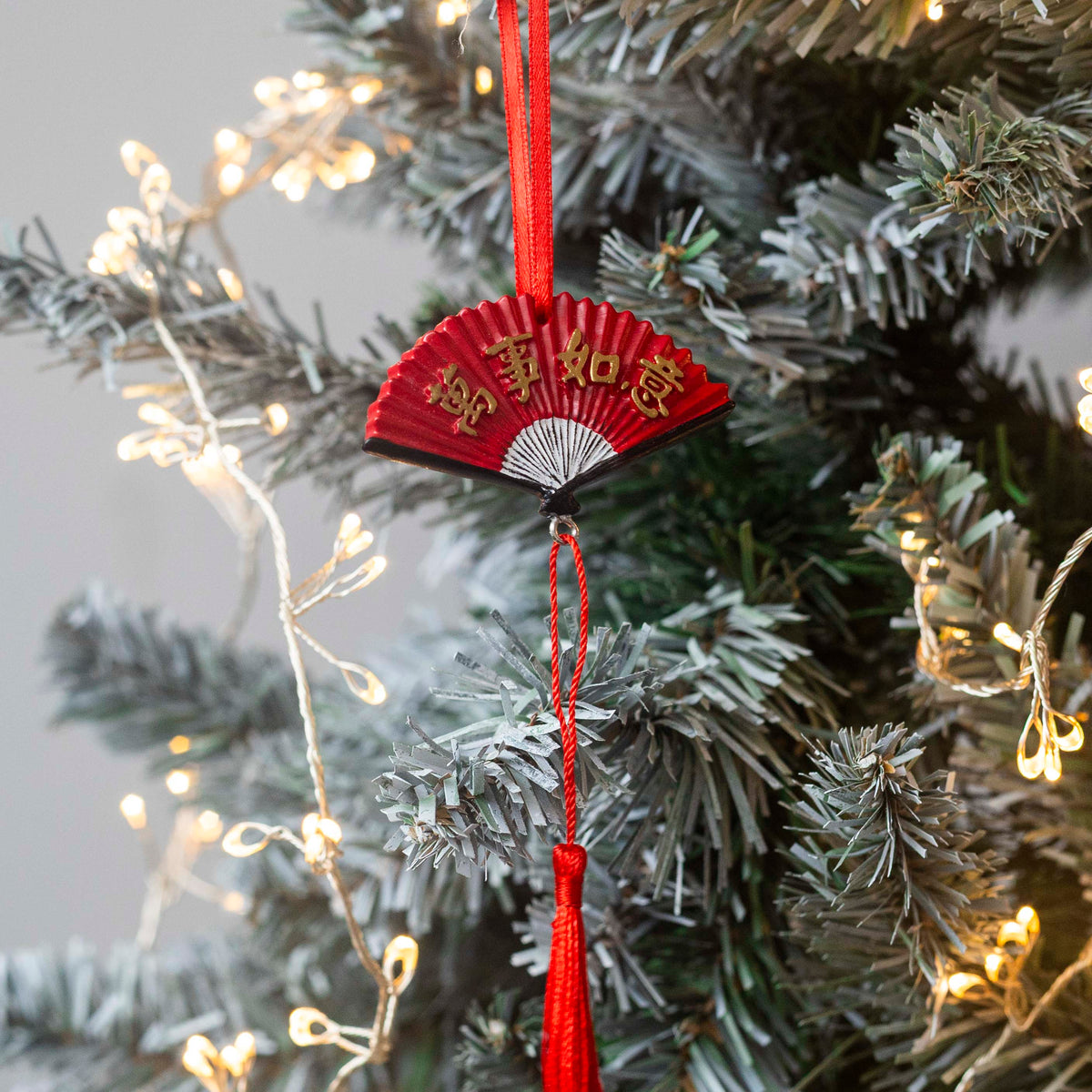 HANGING DECORATION: Fan