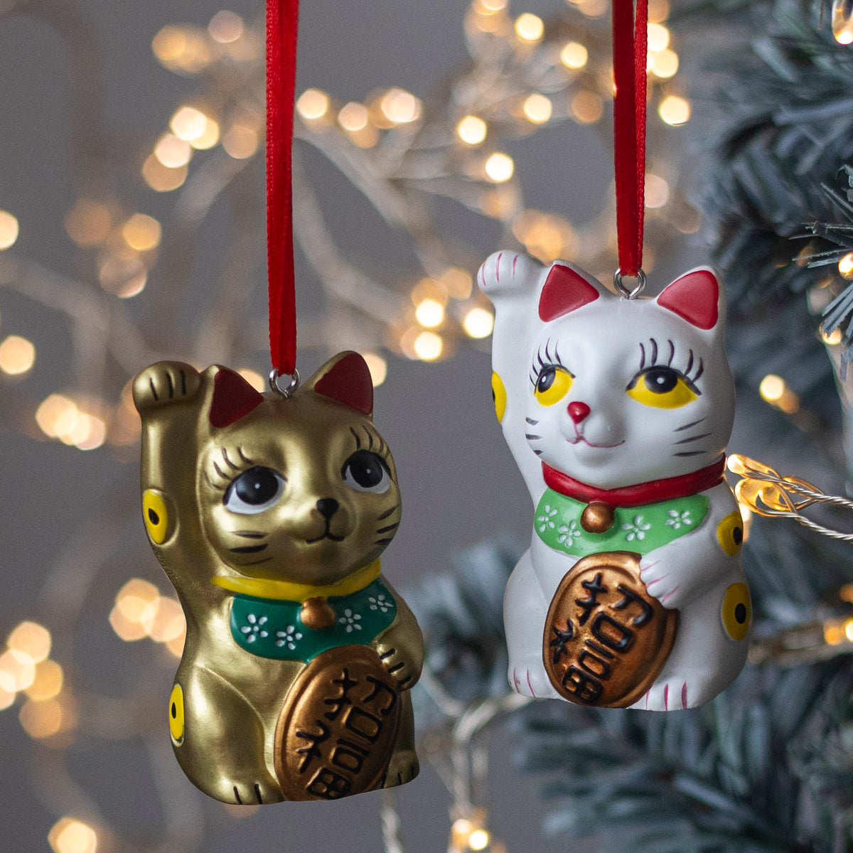 HANGING DECORATION: Lucky Cat White