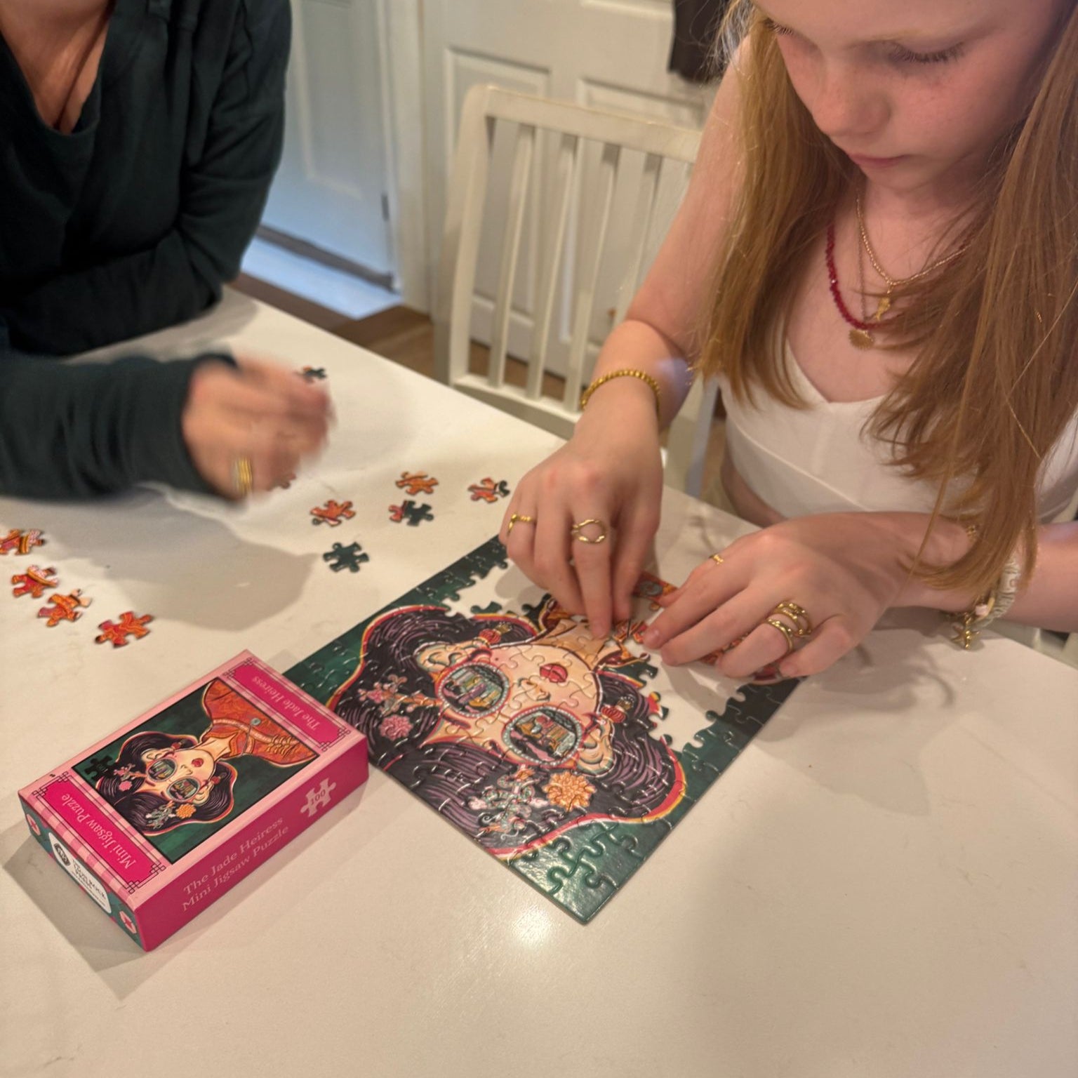100PC TRAVEL PUZZLE: Madame Bauhinia