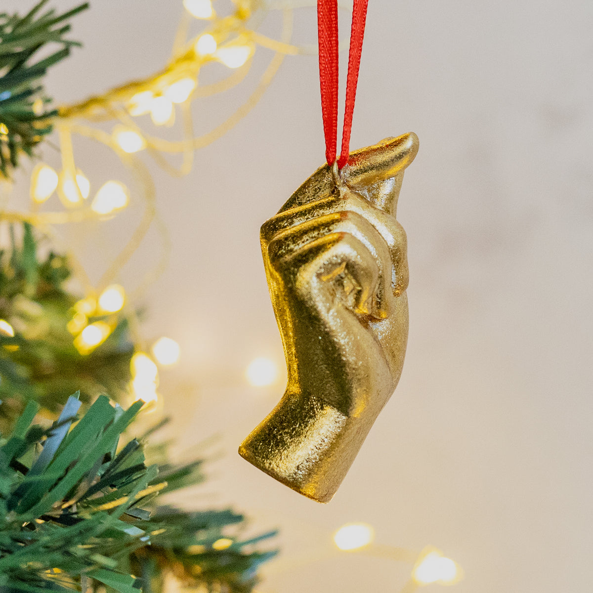 HANGING DECORATION: Finger Heart