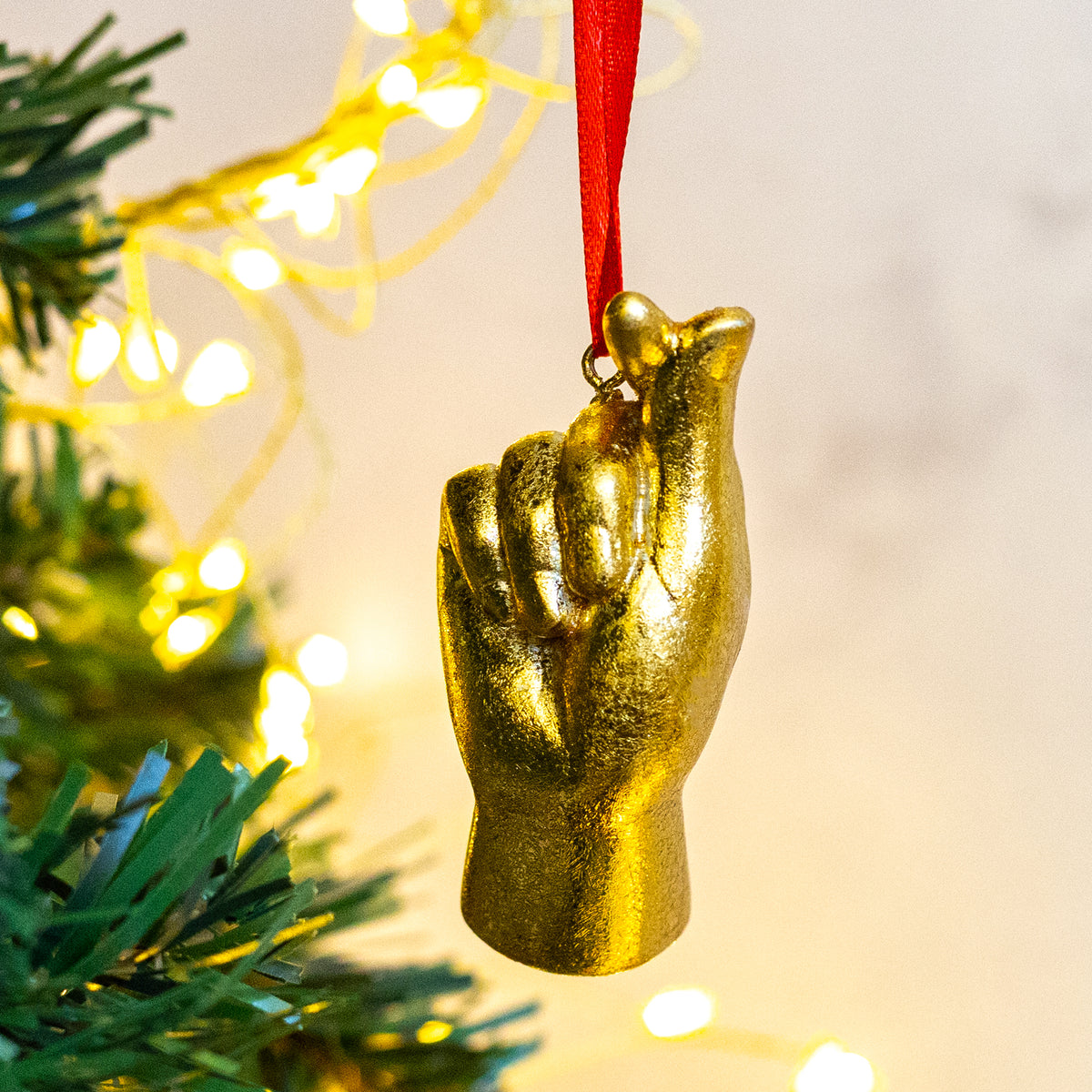 HANGING DECORATION: Finger Heart