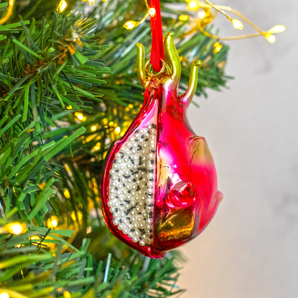 GLASS DECORATION: Dragon Fruit