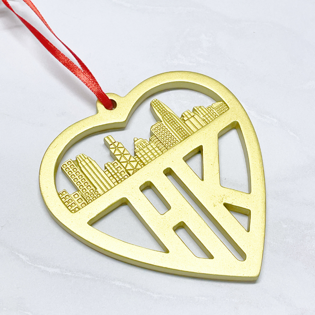 HANGING DECORATION: Hong Kong Heart Gold