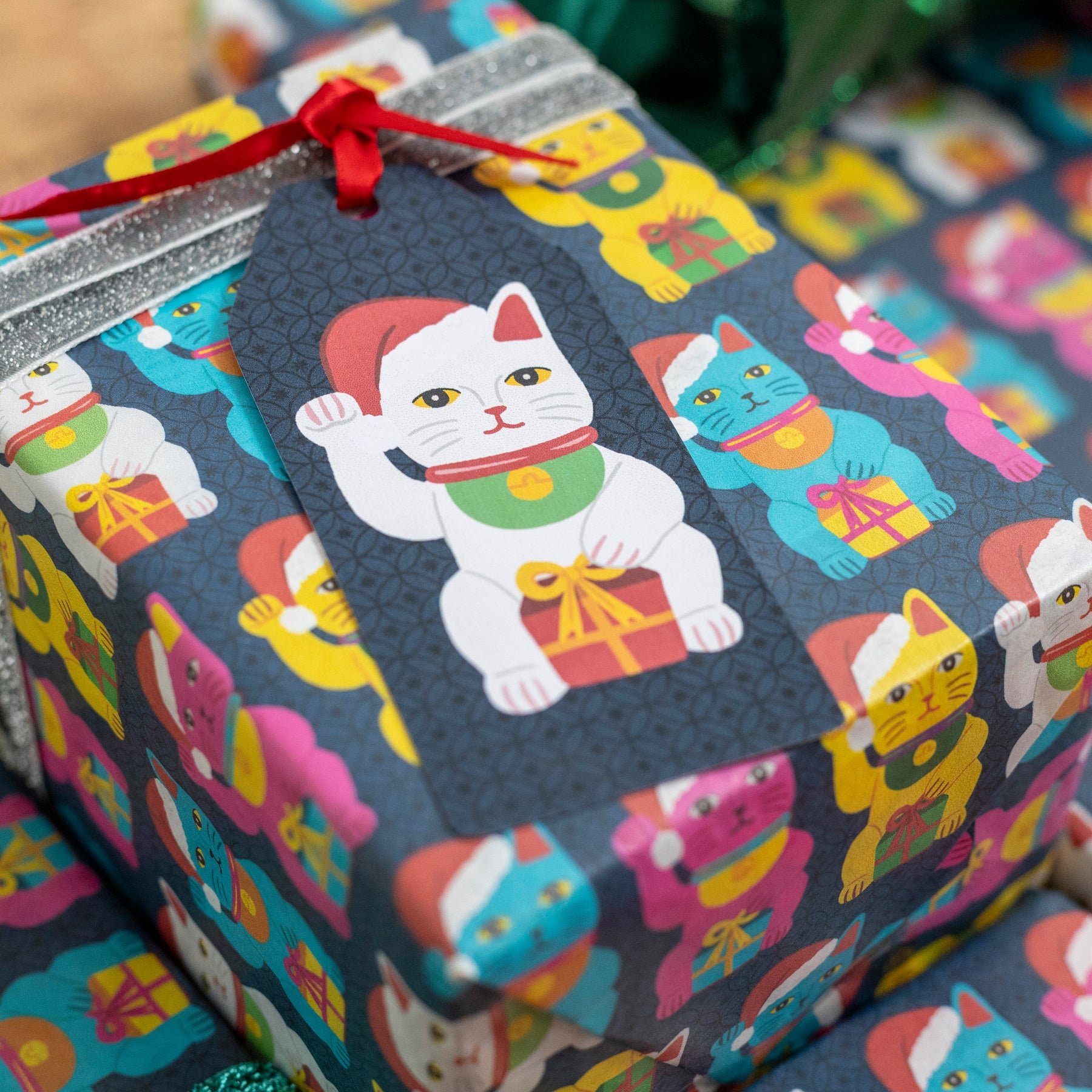 CHARITY CHRISTMAS GIFT TAG: Santa Lucky Cat