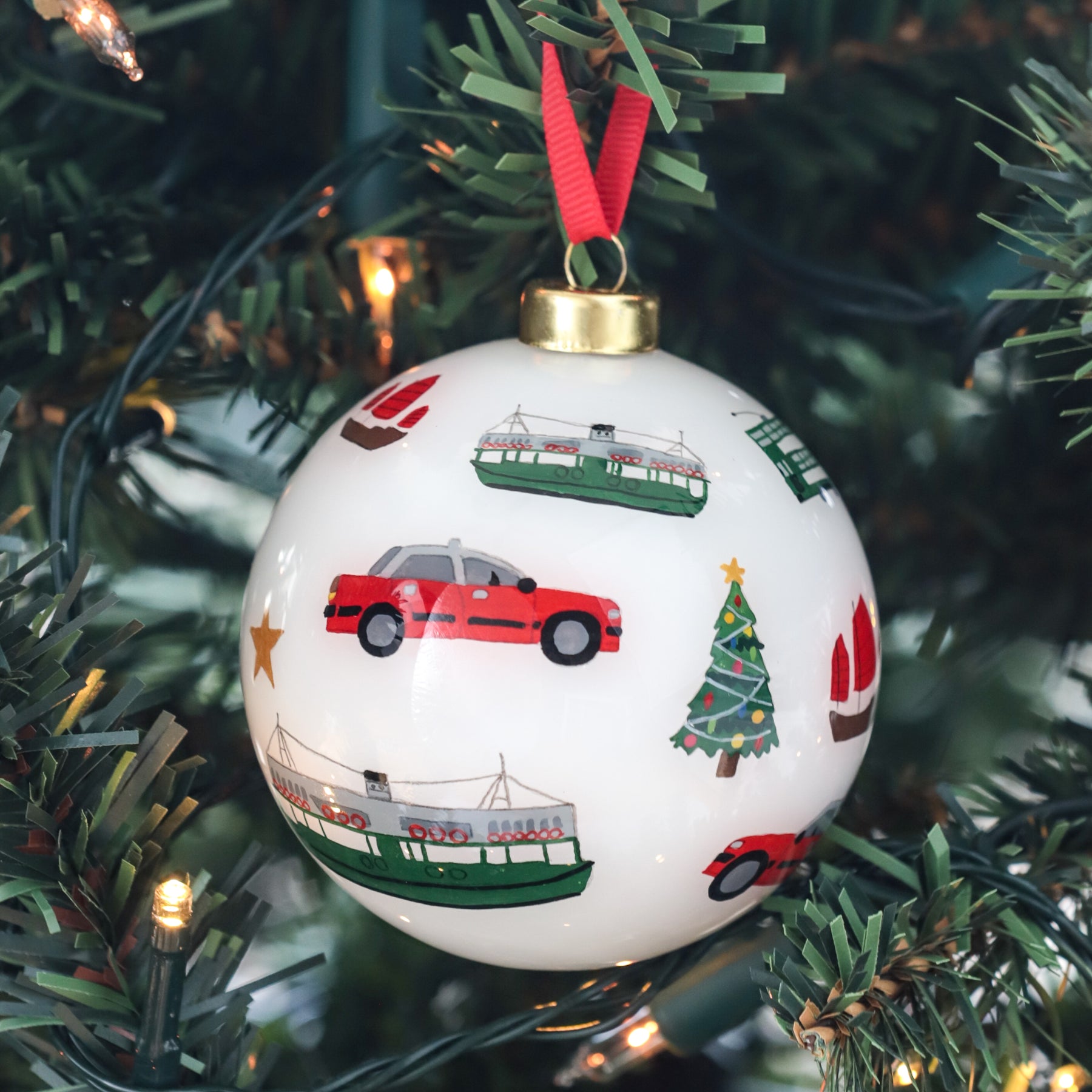 NEI HUA GLASS BAUBLE: Hong Kong Transport