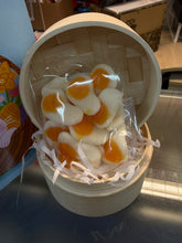 SWEETS/CANDIES: Eggs and steamer basket