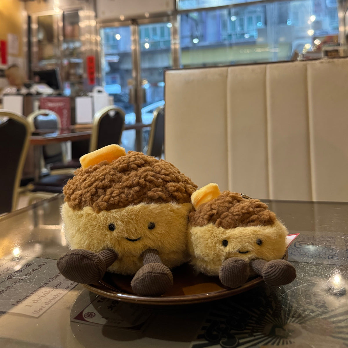 PLUSHIE/BAG CHARM: Pineapple Bun