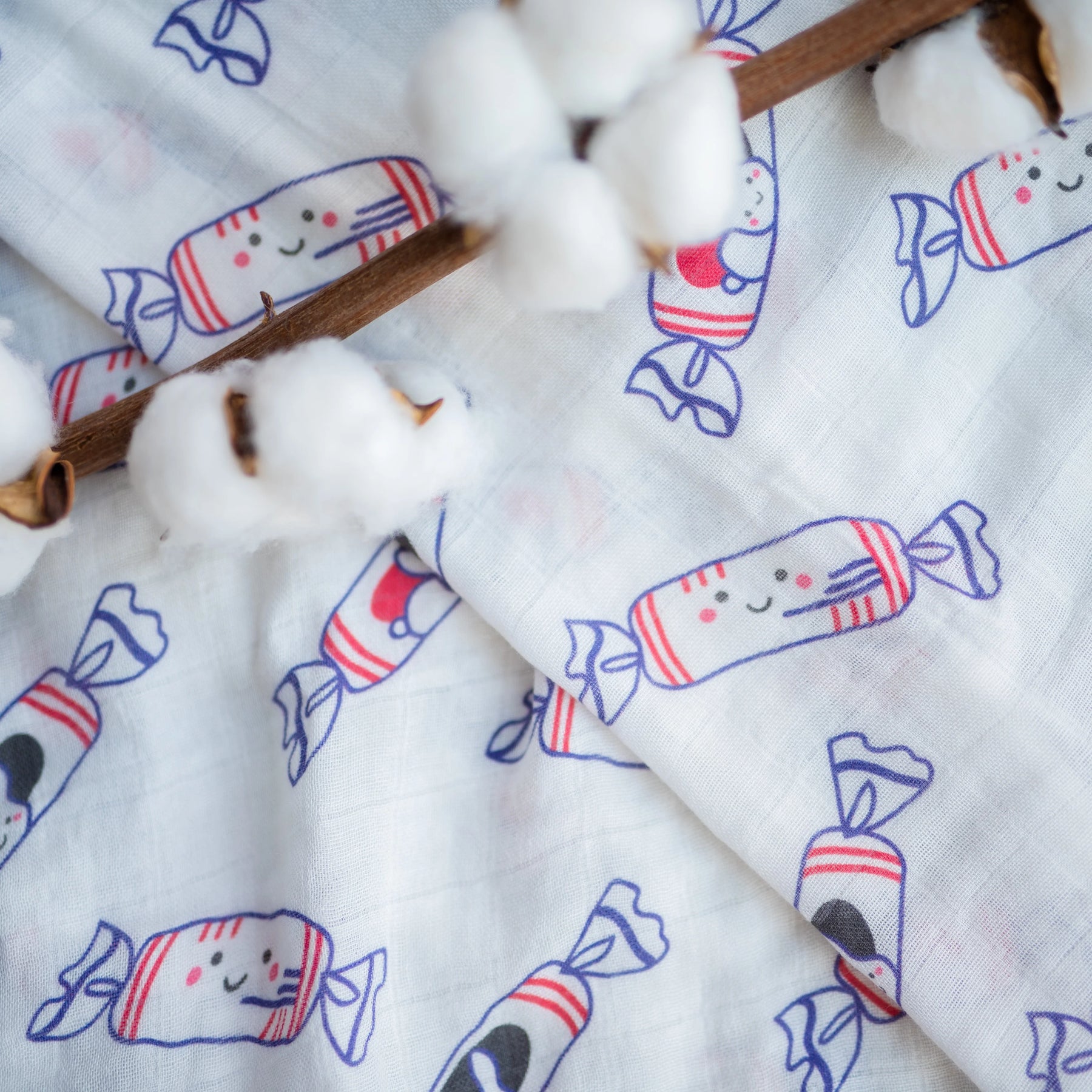 ORGANIC BAMBOO SWADDLE: Bunny Candy
