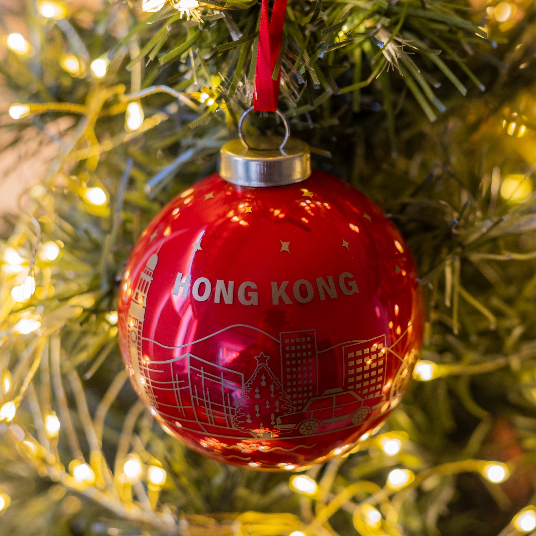 GLASS BAUBLE: Hong Kong Skyline Red