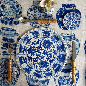 6 PC PLACEMAT SET: Antique Chinese Plates- Blue & White
