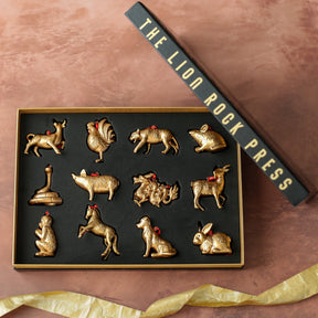 ZODIAC HANGING DECORATION: Gold Dog