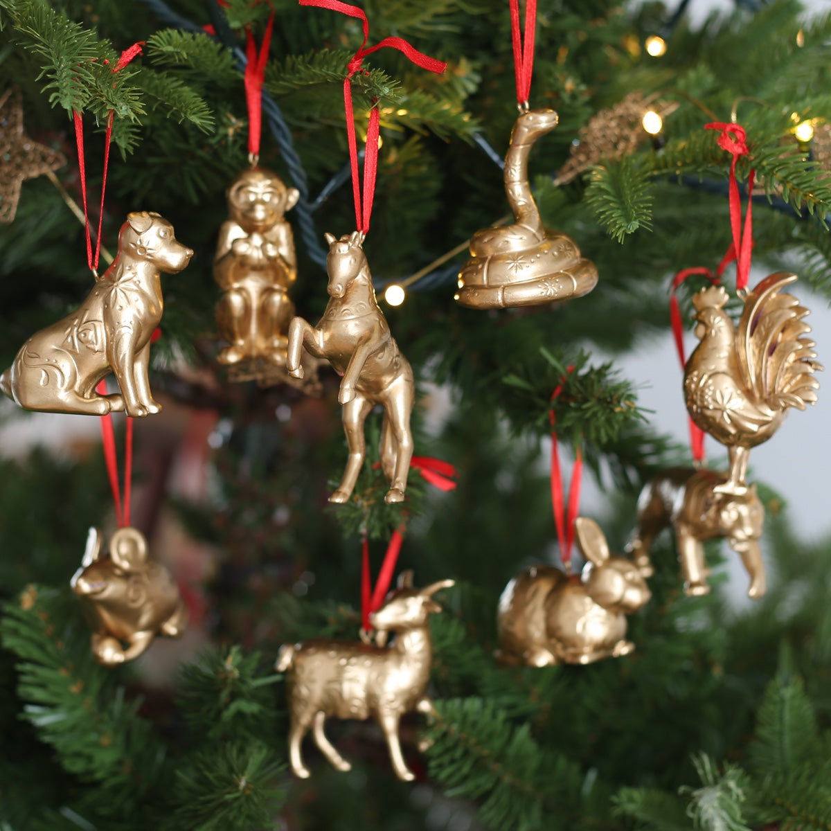 ZODIAC HANGING DECORATION: Gold Rooster